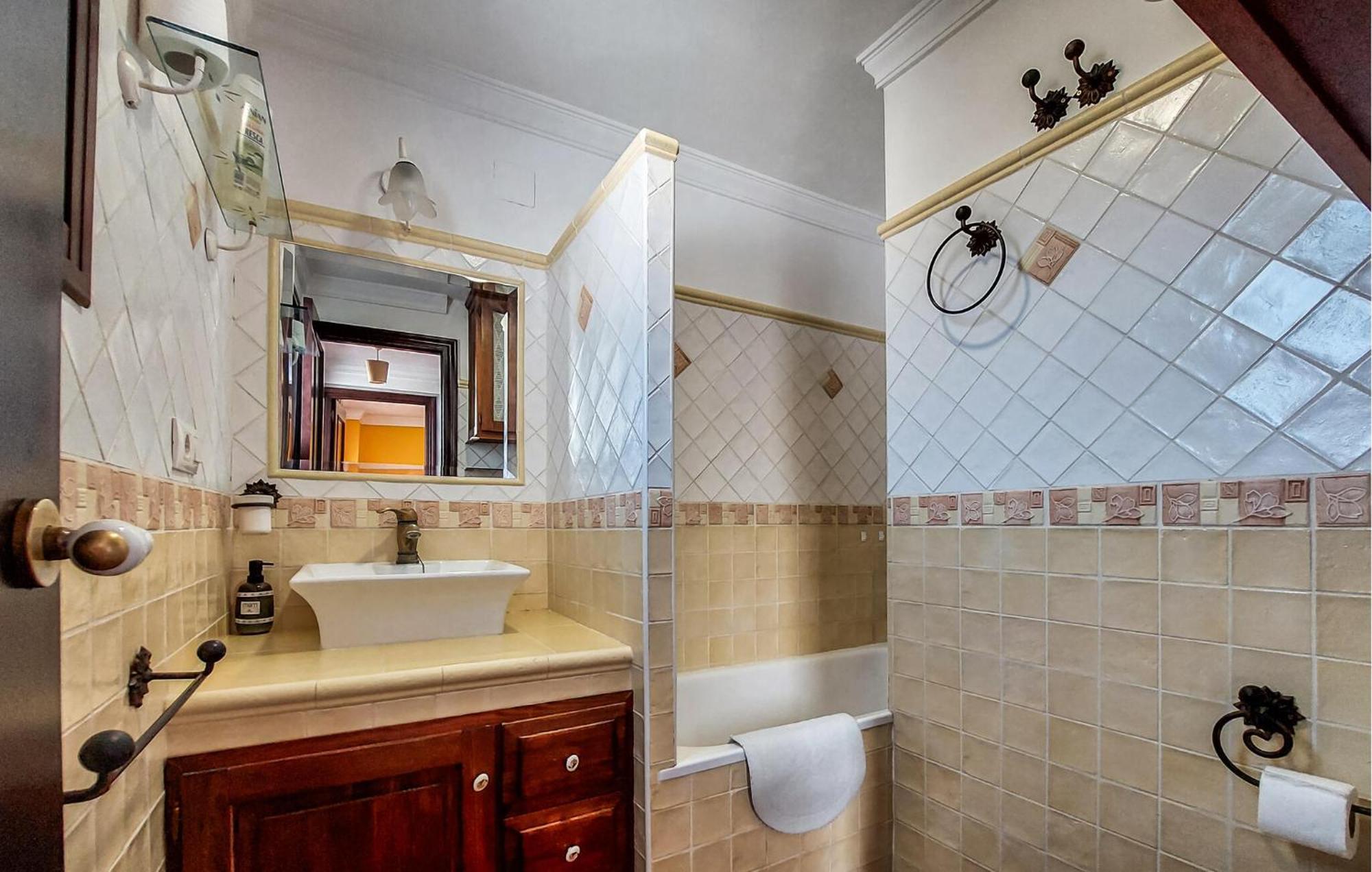 2 Bedroom Cozy Home In Grazalema Buitenkant foto