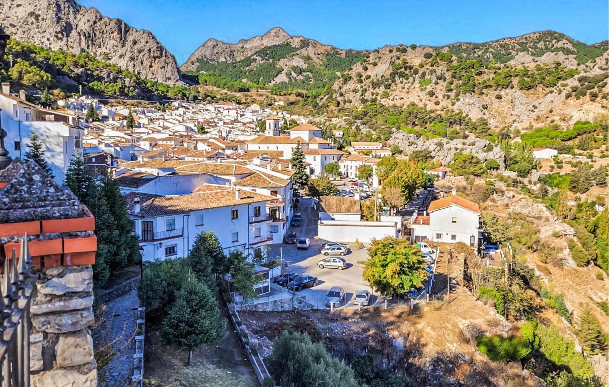 2 Bedroom Cozy Home In Grazalema Buitenkant foto